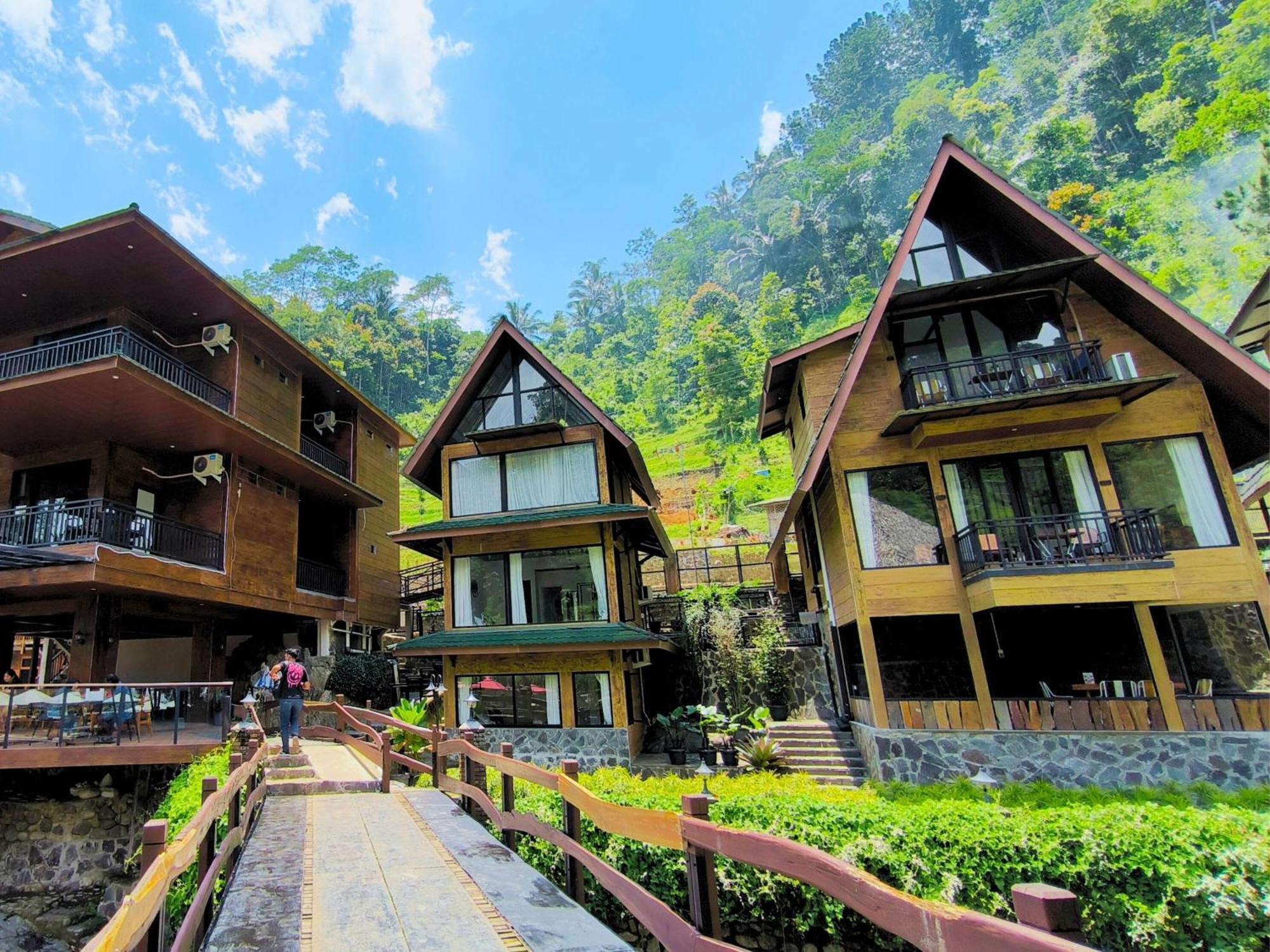Bayan Village บาตูราเดน ภายนอก รูปภาพ