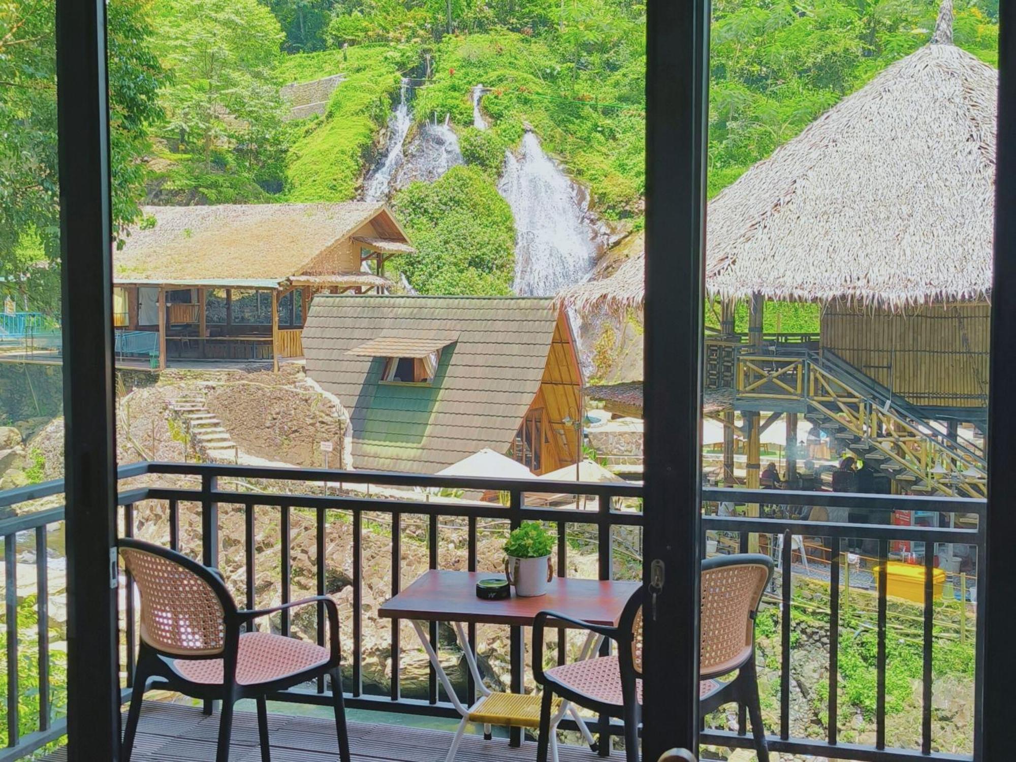 Bayan Village บาตูราเดน ภายนอก รูปภาพ